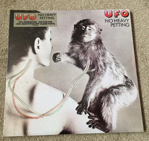 Ufo heavy petting - petting, 3x