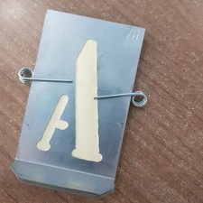 27 STAMPINI TRAFORATI LETTERE alfabeto MM.70 LAMIERA ZINCO STAMPI SCRITTA 