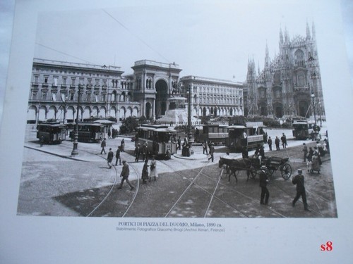 Portice piazza duomo - piazza, milano