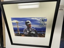 Griffey Jr Vector Black Medium