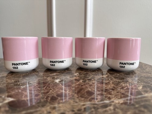 Pantone 182 tazze macchiato