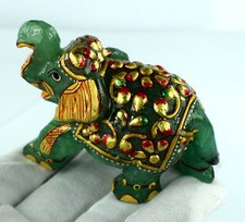 Statuina elefante pietra