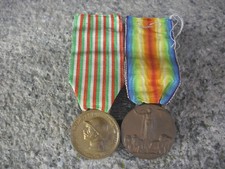 lotto di 2 MEDAGLIE GRANDE GUERRA (1915/1918) ORIGINALI CON NASTRINO