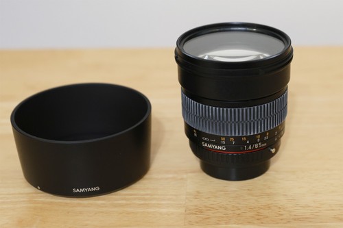Samyang 85mm if umc - f1.4,