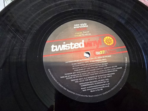 Twisted vinyl new style - -,