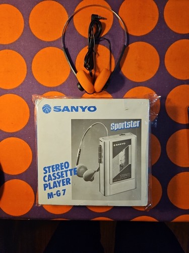 Sanyo walkman stereo - m-g7,