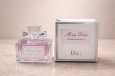 Acquista uno ricevi uno in