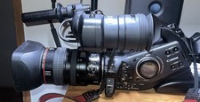 Canon XL H1 3CCD Camcorder w/