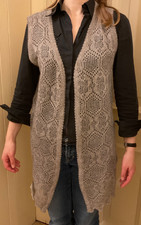 Gilet in pizzo filato di piuma