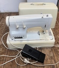 macchina da cucire portatile