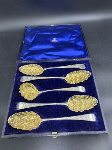 Set quattro cucchiaini - un,