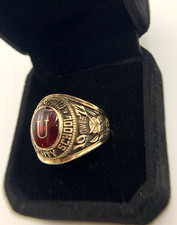 Anello in oro 16,3 g 10 carati