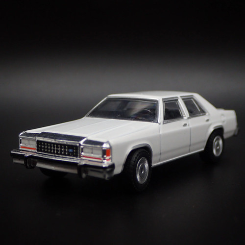 Ford ltd crown victoria white - ford,