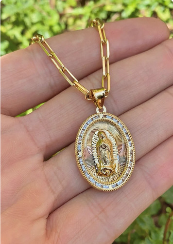 Collana con ciondolo