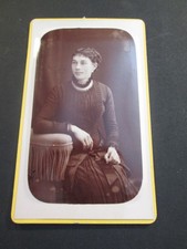 Photo CDV femme assise cliche