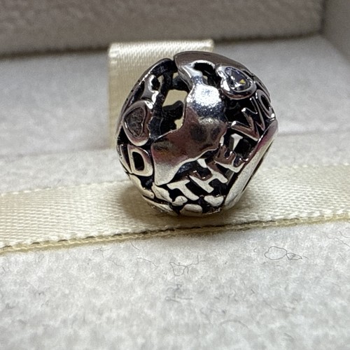 19b nwot auth pandora - auth, ss/cz