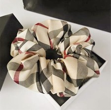 Cravatta per capelli moda