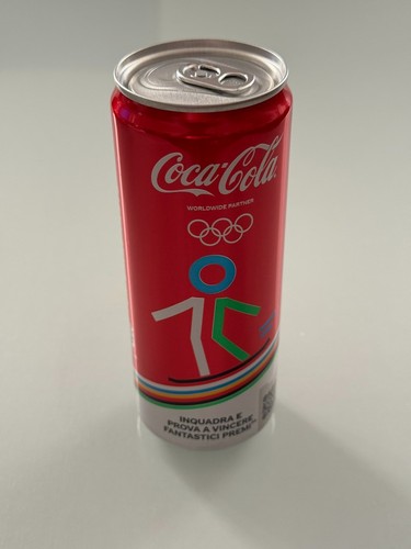 Lattina chiusa coca cola - lattina,