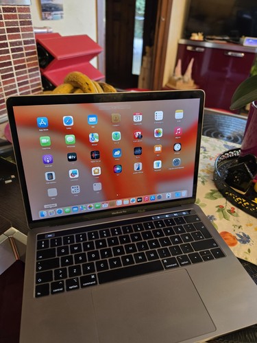 Apple macbook pro a1989 - macbook,