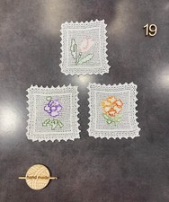 Centrini fatti a mano a uncinetto, 14x12 centimetri (prezzo per tutti e tre)