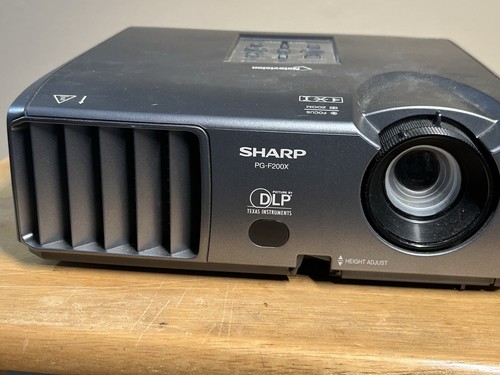 Proiettore sharp f200x - pg-f200x, dlp