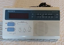 Radiosveglia SONY mod. ICF-C221W Anni 80'  AM/ FM Perfettamente Funzionante. 