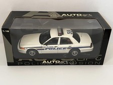 AUTOart 1/18 Ford Crown Victoria LAPD #72701 modellino pressofuso con scatola - ritirato