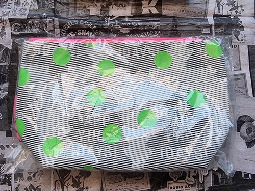 Kiehl makeup bag - makeup, da