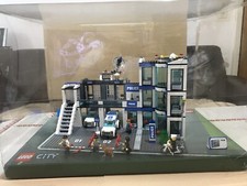 LEGO CITY 7498 POLİZEİ