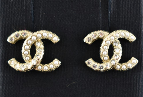Chanel 21a gold pearl white - chanel,