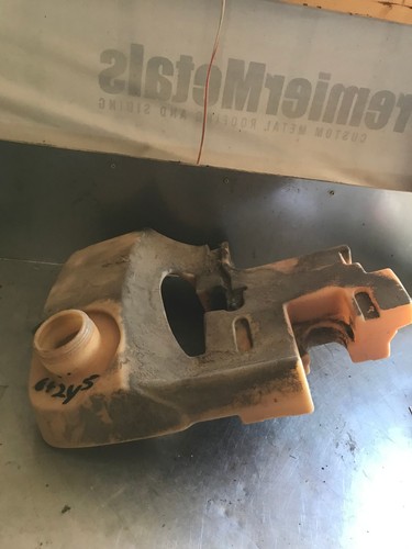 Serbatoio carburante plastica