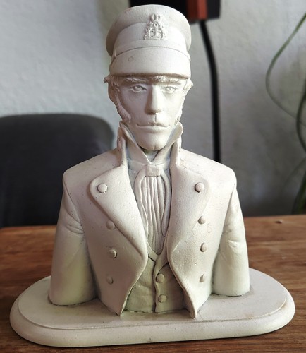 Pratt statuette buste - -, corto