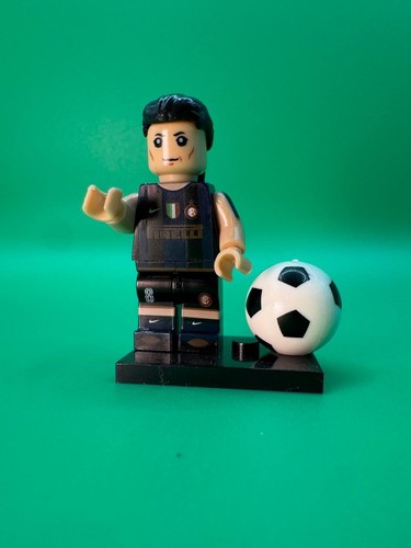 Zlatan ibrahimovic minifigure - zlatan,