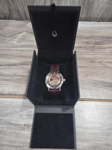 Bulova gent wristwatch - gent's,