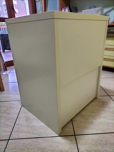 Mobili per ufficio usati - mobili, usati. 