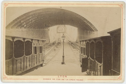 Armadio circa 1890 lyon - circa, 1890.