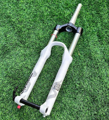 Rockshox domain mtb - 26",