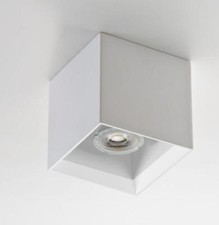 APPLIQUE CUBICO IN GESSO BIANCO 100X100X100 1XGU10