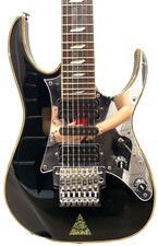 Ibanez Universe Chitarra 7