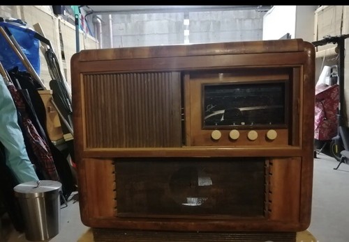Mobile bar vintage radio - bar,