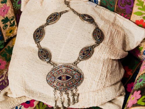 Collana etnica collana antica