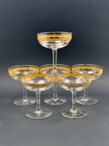 Série coupes à - coupes,
