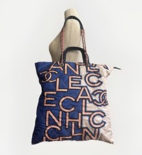 Borsa Chanel oversize grafica