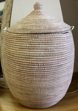 Cesto da Biancheria in Paglia
