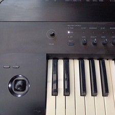 KORG KROME 61 Keys Synthesizer