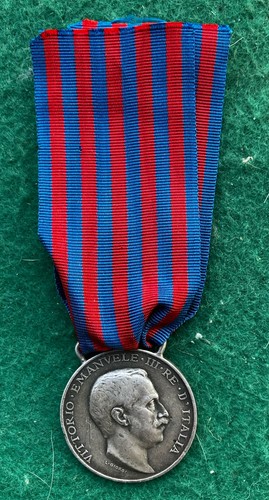 Medaglia vittorio emanuele iii - emanuele,