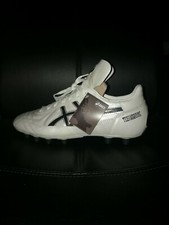 Asics Testimonial Light EU 43,5 / Us 10,5 / UK 9,5 