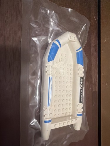 White and blue - white,