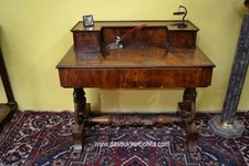 Antico scrittoio con alzata