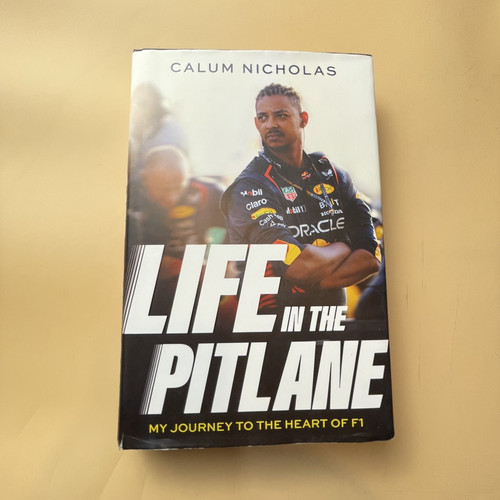 Life the pitlane - in,